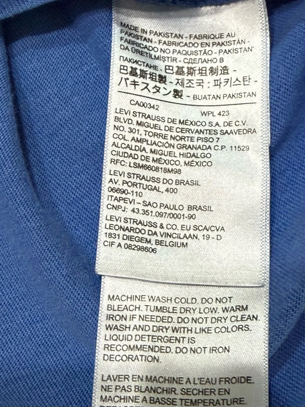 Levis used discoloration